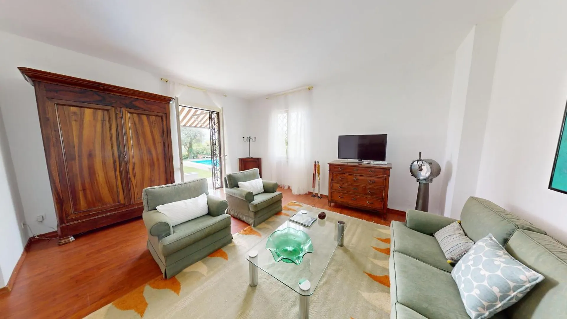 Villa Oleandri-Bgl 萨罗