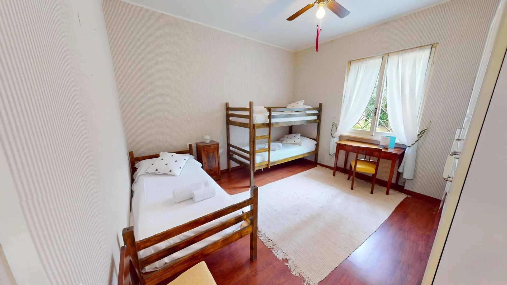 Villa Oleandri-Bgl 萨罗